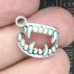 Vampire Charm in Antique Silver Pewter Halloween Charms